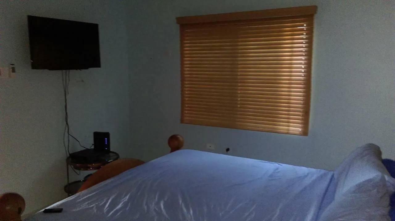 Hotel Hiya Heights Montego Bay 0*,  Jamajka